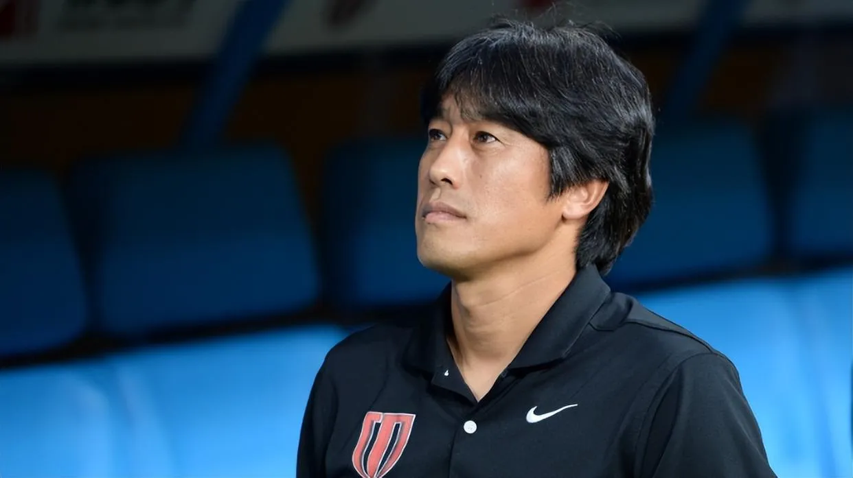 黑白体育- 转会期国王杯焦点战,上海海港单刀错失,态度坚定,临场指挥获称赞