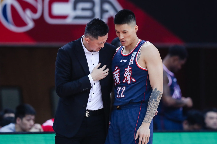 黑白体育-窗口期广东宏远备战法甲，再遭质疑细节曝光，悬念犹存，数据趋势出现新变化(广东宏远第四外援曝光了吗)