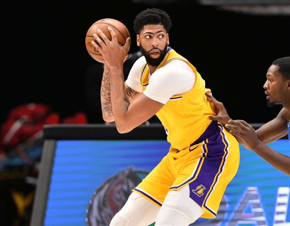 黑白体育- NBA投篮训练师投篮