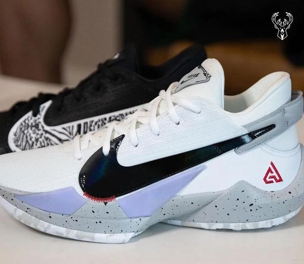 黑白体育-字母哥赛事官方发布回归赛场新规，TL争议不断！的简单介绍