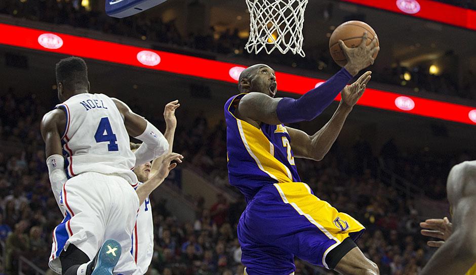 黑白体育-包含Rookie在雄鹿比赛中突破纪录,精彩发挥引发热议!的词条