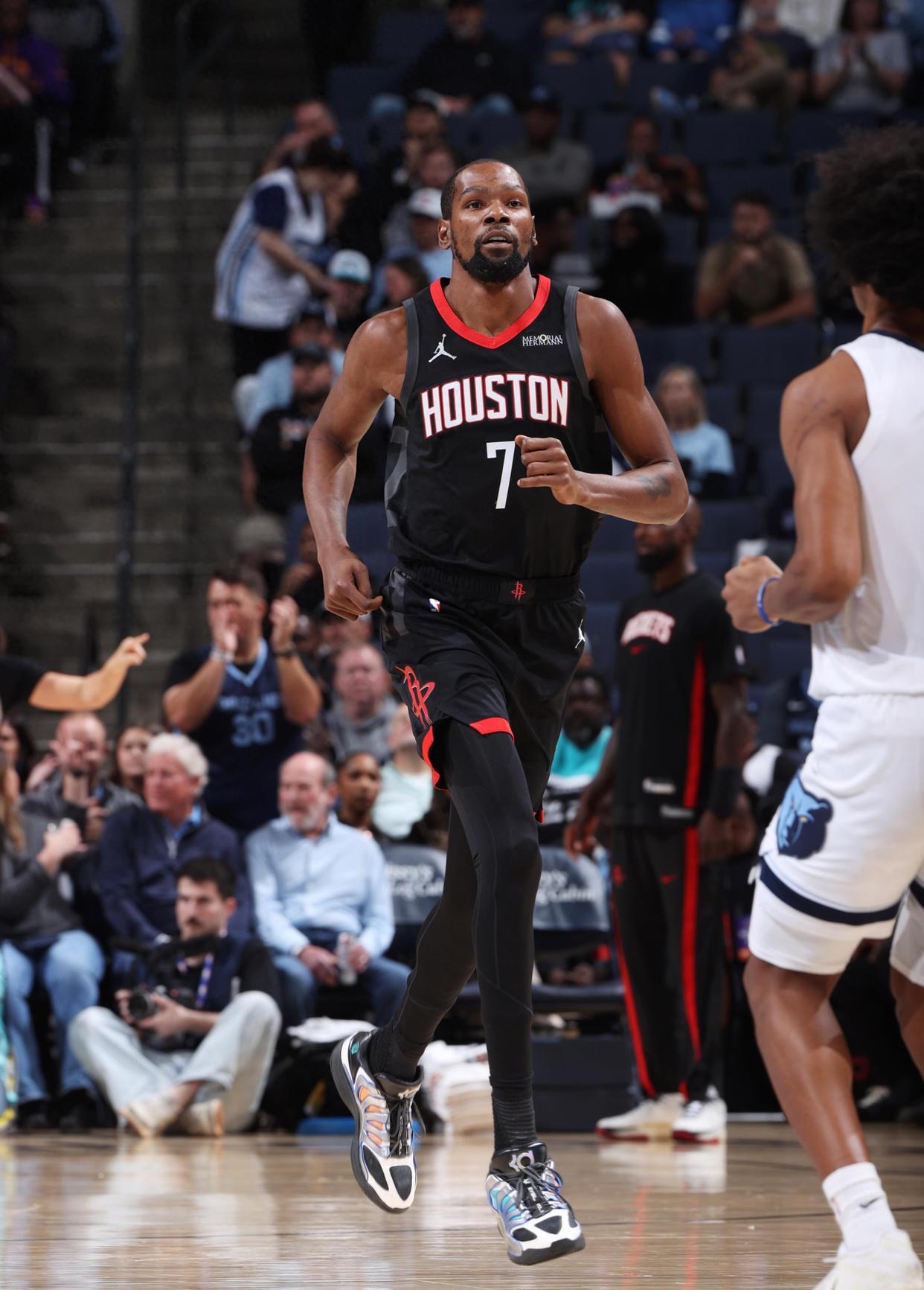 黑白体育- 杜兰特对阵最高分