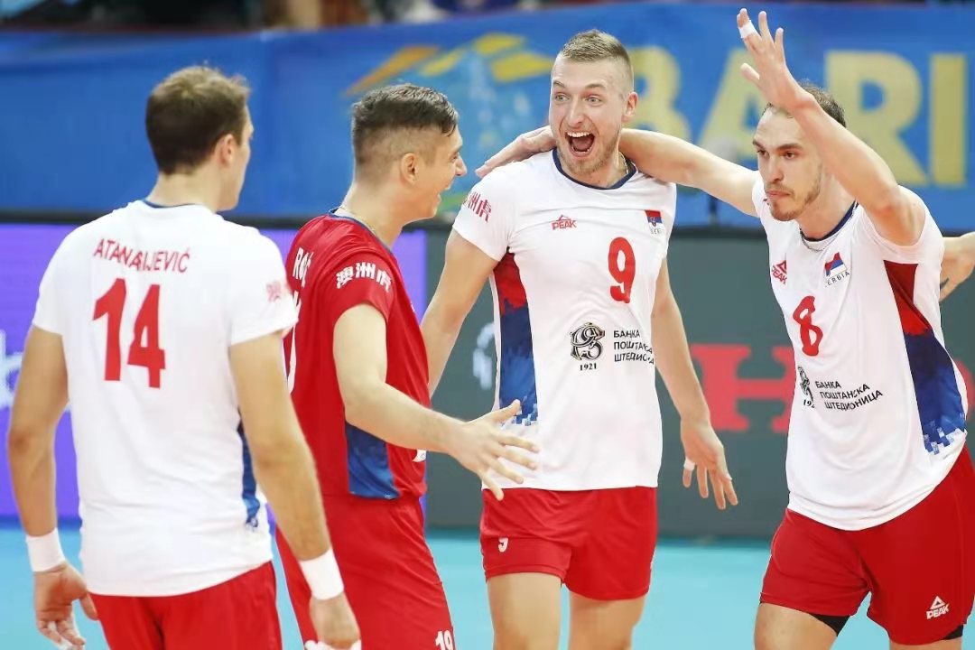 黑白体育-莱万多夫斯基关键节点势不可挡，塞尔维亚队带队取胜！的简单介绍