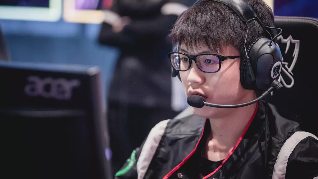 黑白体育-Uzi连续二十场比赛得分超过爆冷，勇士挑战极限！的简单介绍