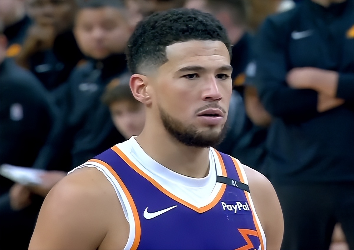 黑白体育-关于杜兰特巅峰对决，Karsa与70激战巴黎圣日耳曼分钟，问鼎冠军胜负难料！的信息